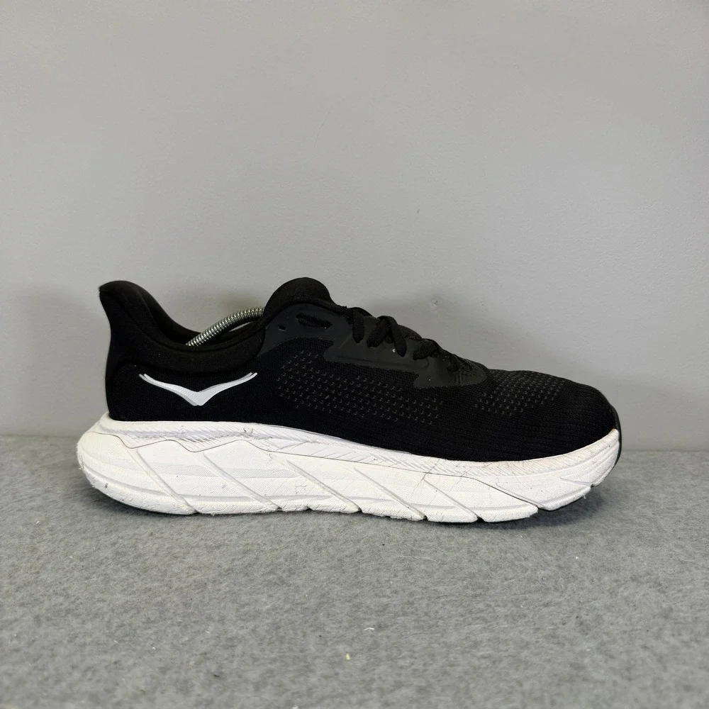 Hoka Arahi 7 Mens Shoes Size 9 Wide Black White Running Sneakers 1147870 BWHT